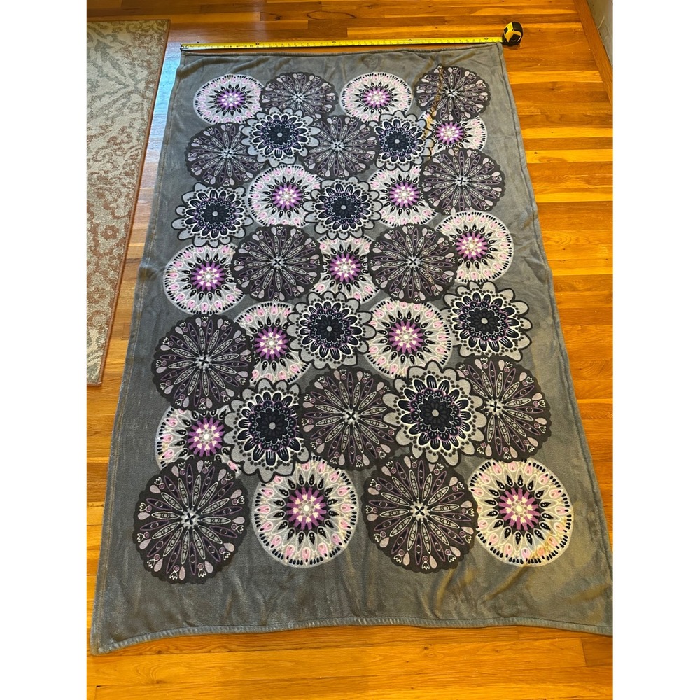 Vera Bradley Plush Throw Blanket Purple Grey Floral Medallion 50x80 Fleece